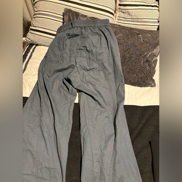 Amazon cargos - Picture 3 of 3